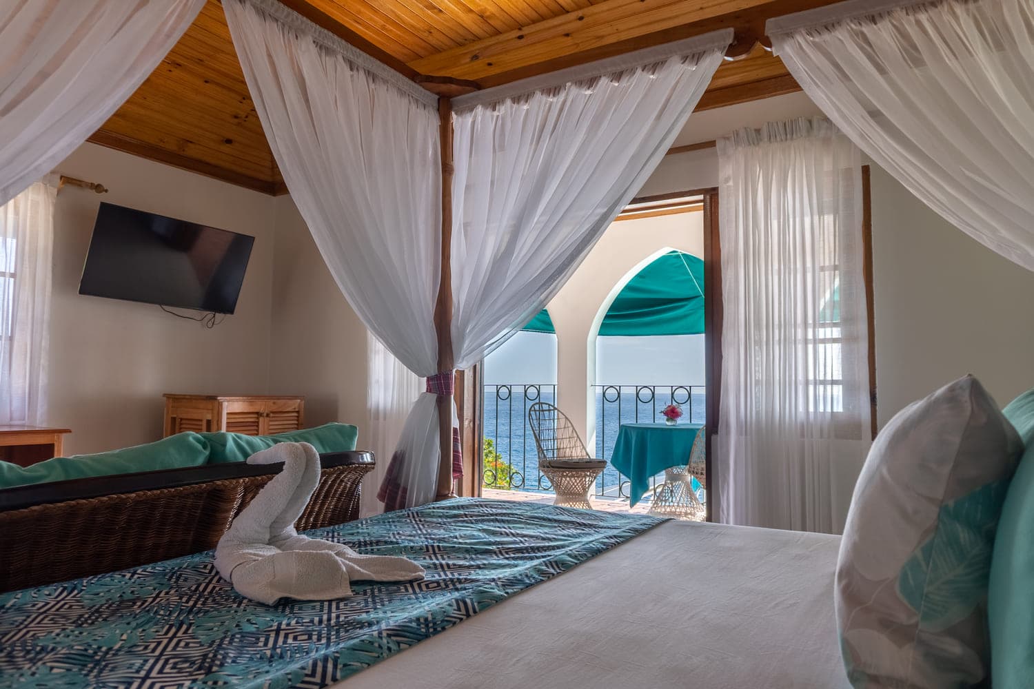 Le Mirage - King Room (Second Floor) - Image 1